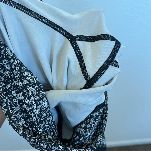 Lululemon- Sole Training 7/8 Tights In Daisy Dust Alpine White Black- 4 - Picture 8 of 11